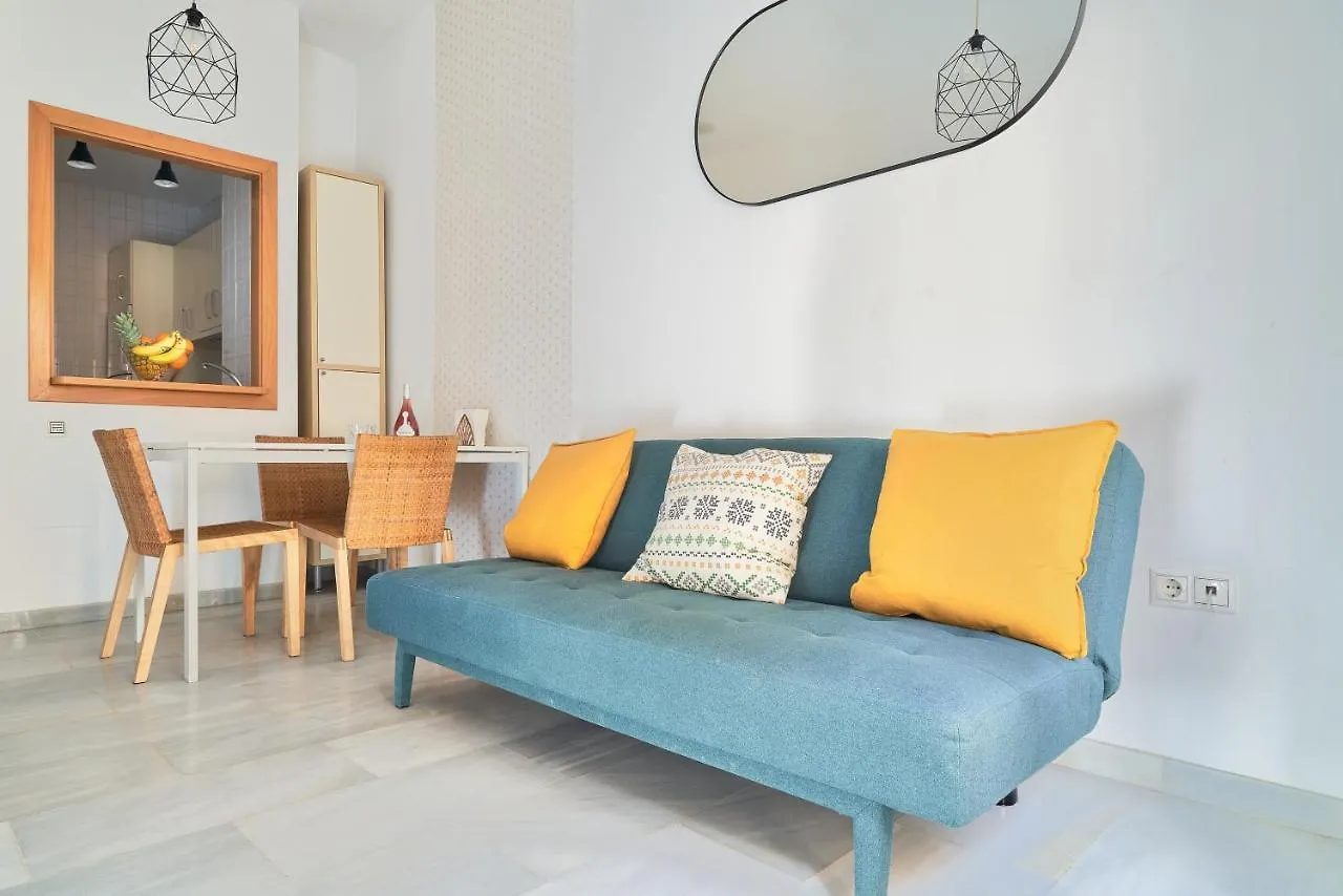Apartamento En El Centro, Tranquilo Y Luminoso マラガ アパート